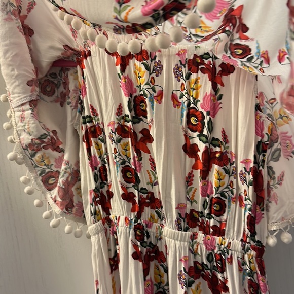 Show Me Your MuMu - Off Shoulder Maxi Floral Dress - Picture 4 of 9